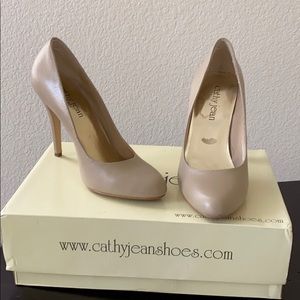 Beige heels